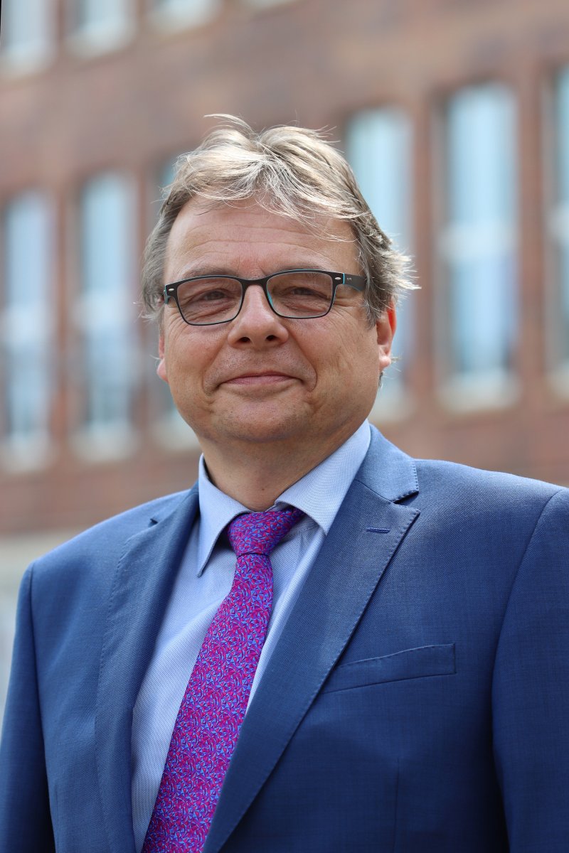 TITK Dr. RolfEgbert Grützner übernimmt Ehrenamt textile network