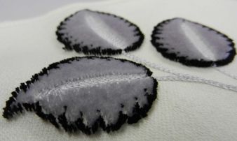 Die Tufting-Stickerei feiert ihr Comeback wie Madeira Garnfabrik und Stickerei Müller unter Beweis stellen