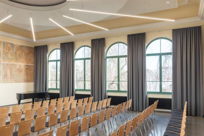 Blick-in-die-Aula.jpg