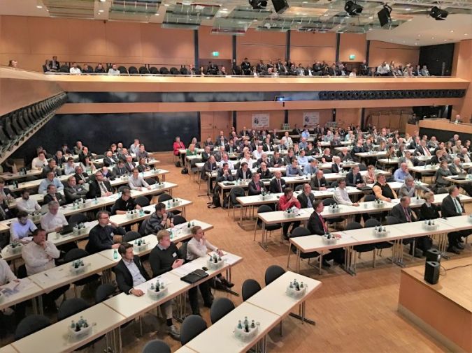 Hofer-Vliesstofftage-.jpg