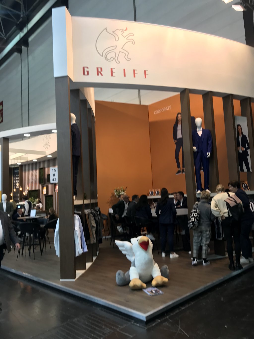 textile network unterwegs auf der A+A in Düsseldorf textile network
