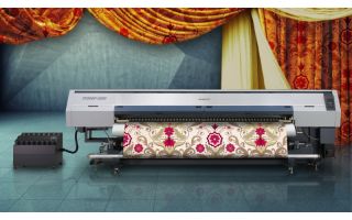 Mimaki präsentiert den neuen TS500P-3200 Tintenstrahldrucker für Heimtextilien und Dekorstoffe
Photos: Mimaki