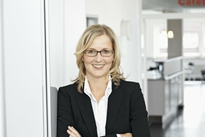 Claudia Kuntze-Raschle, Geschäftsführerin des DBL-Vertragswerks Kuntze &Burgheim Textilpflege GmbH, beantwortet im Interview die wichtigsten Frag...