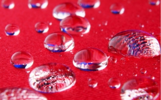 Hydrophobic effect of refinement Photo: Knud Dobberke for Fraunhofer ISC