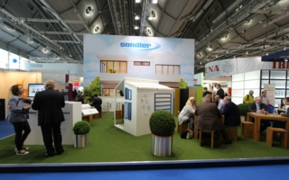 Sandler-auf-der-Techtextil.jpg