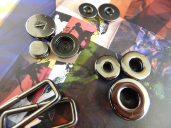 Reduced styles right up to XXL size, interpreted by YKK Stocko Fasteners for menswear in gunmetal and black rubber