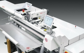The 3589 is an automated jeans pocket setter featuring two sewing heads for two-tone sewing (Pfaff Industrial)