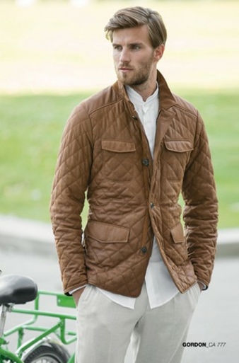 Model Gordon (Collection SS 2016), Quality CA (Capralin = goat velours with puntata coating), diamond summer quilting Photo: Werner Christ