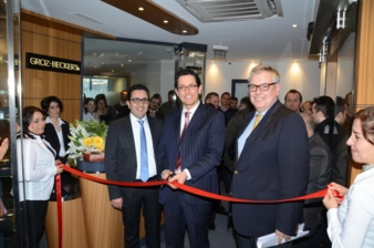 (from the left to the right):
Ünal Ekinci, Finance and Controlling of Groz-Beckert Turkey; Özkan Edirne, Managing Director of Groz-Beckert Turkey...