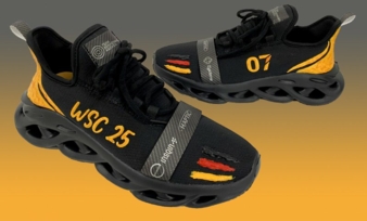 Huafeng-Shoes-Copyright-Huafeng.jpg