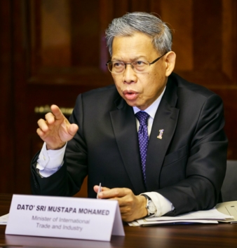 Mustapa-Mohamed.jpg