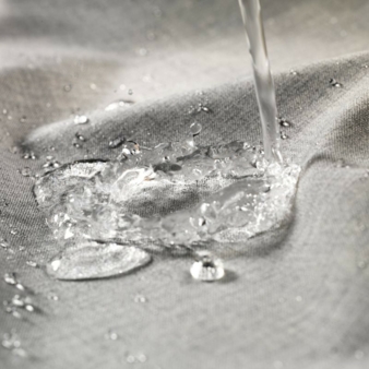 All the fabrics (here wool) have been tested under extreme conditions